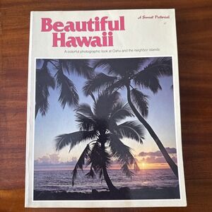 Beautiful Hawaii A Sunset Pictorial - 1985 - David‎ E. Clark